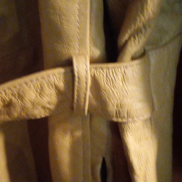 Like New! WILDA 100% Leather Jacket - Picture 3 of 11